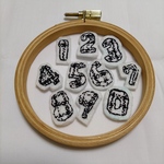 ワッペン　数字（モノトーン）　ダーニング刺繍
