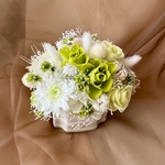 一点限り🍀➰🦢清楚なグリーンアレンジメント  供花　お供え花　プリザーブドフラワー　父の日　