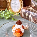 サントノーレ　ケーキ　キャラメル　バックチャーム☆フェイクスイーツ☆サントノレ☆食品サンプル☆シュークリーム☆クレイケーキ