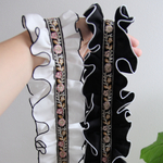 インド刺繍リボン　スマホショルダーストラップ　ショルダーバッグストラップ　フリル