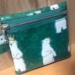 １０㌢金属ファスナーポーチ ラミネート 白熊王子。グリーン。