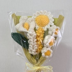 【月末まで値下げ︎✿】ハンドメイド 白黄色メイン花束 枯れないお花 花束 毛糸 かぎ編み プレゼント インテリア