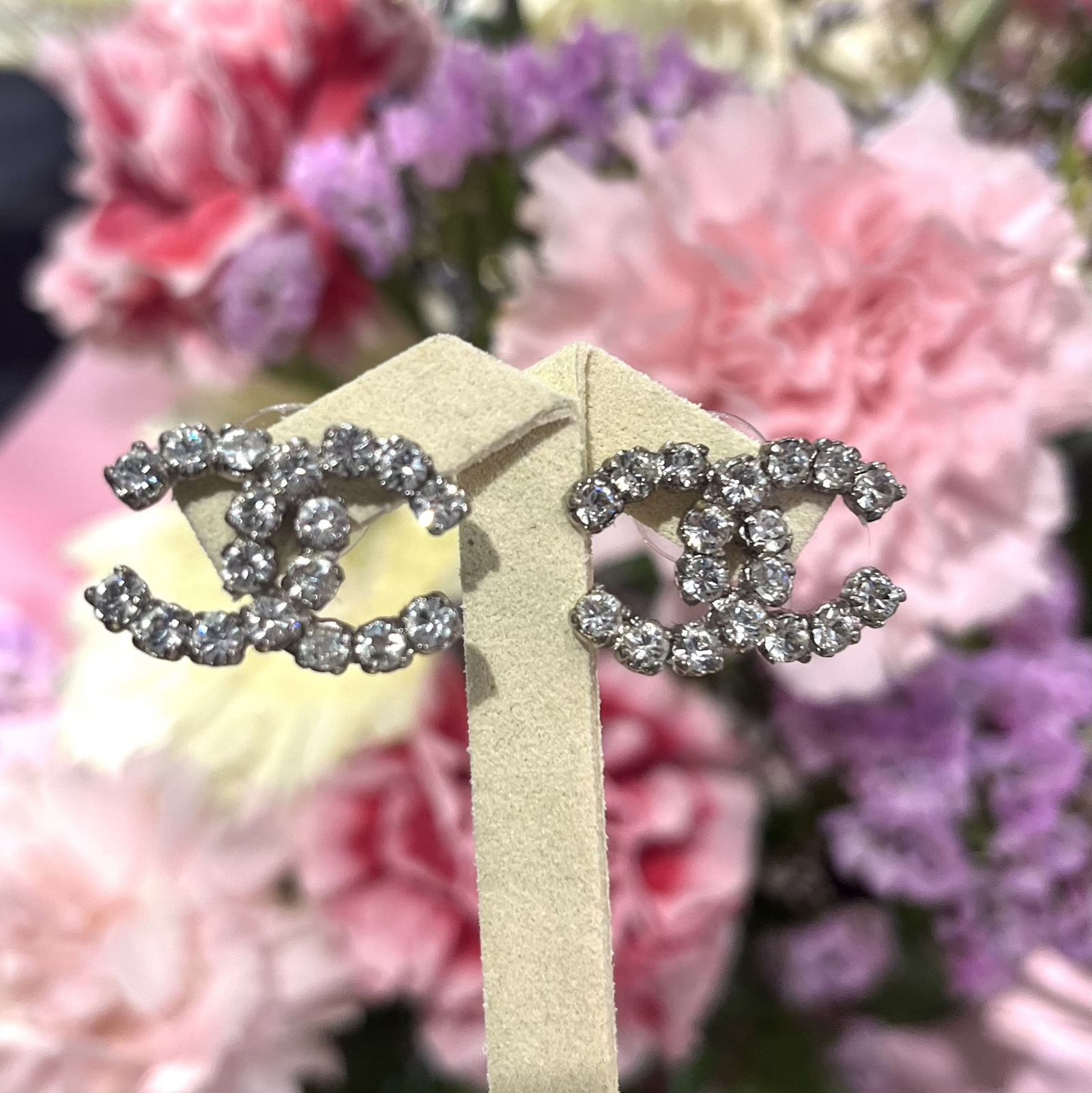 煌めく美しさ。SALE1683 CHANEL VINTAGE ラインストーンシャネルピアス 