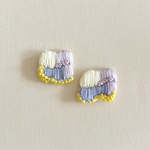 purple×yellow刺繍ピアス/イヤリング