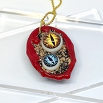 混沌👁        目玉 血 金箔 不気味 レジンキーホルダー ハンドメイド ブラック ホラー 個性派 