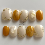 No.68 caramel　手描きフラワーネイルチップ　秋 ゴールドラメ　イエロー　ニュアンス　サイズオーダーメイド　つけ爪　付け爪