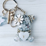 イニシャルくまちゃん♡オルゴナイト レジン キーホルダー