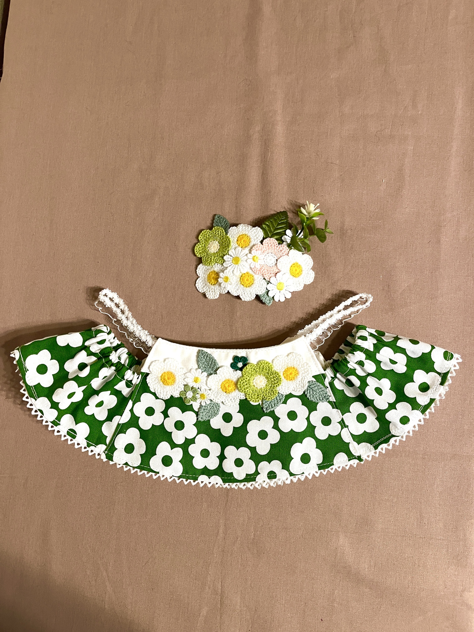 ラボット LOVOT ハンドメイド服 黄緑ドレスワンピース とんがり帽子セット ラボット LOVOT ハンドメイド服 黄緑ドレスワンピース とんがり帽子