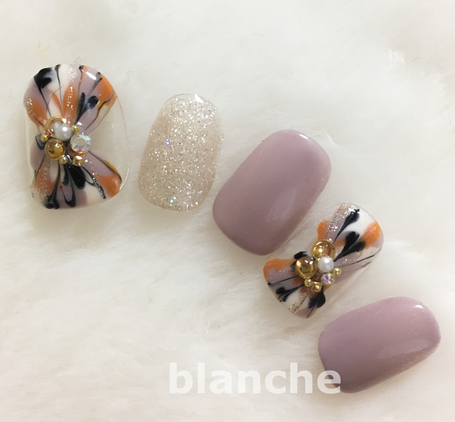 blanche★大人なピーコックネイル
