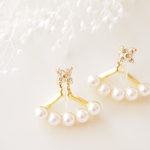 お花ジルコニアとパール♡　バックキャッチピアス/樹脂ノンホールピアス（イヤリング） 