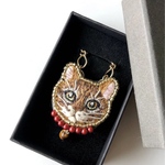 ベンガル猫　2wayアクセサリー　バッグチャーム　ブローチ　猫刺繍　世界猫の日　愛猫と一緒にお出かけ気分