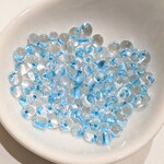 ぽってり ビーズ 水色 4㍉ 10g 通し穴 勾玉