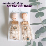 【送料無料】 インド 刺繍リボン タッセル ピアス