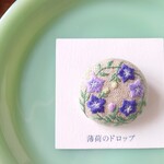 刺繍ブローチ「桔梗」くるみボタン