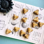 【6コセット】#czech beads#チェコビーズ　triangle13✖️11㍉ only beige
