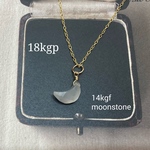 🌙14kgf・18kgp🌙クレセントムーンのネックレス🌙宝石質ホワイトムーンストーン