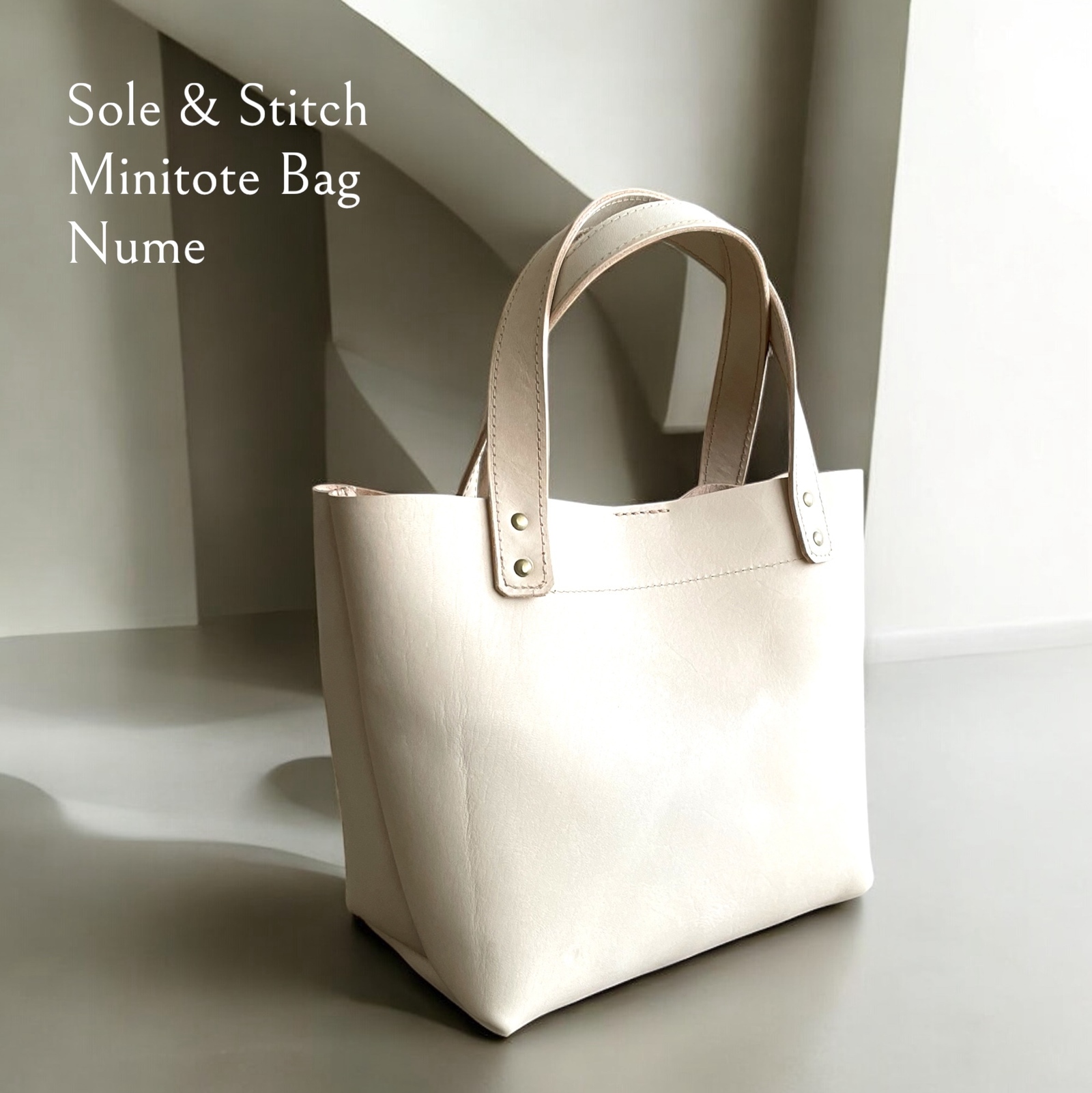 【お気にいる】 Sole&Stich ◇靴屋が作る革小物◇シンプルで可愛いミニトート バッグ