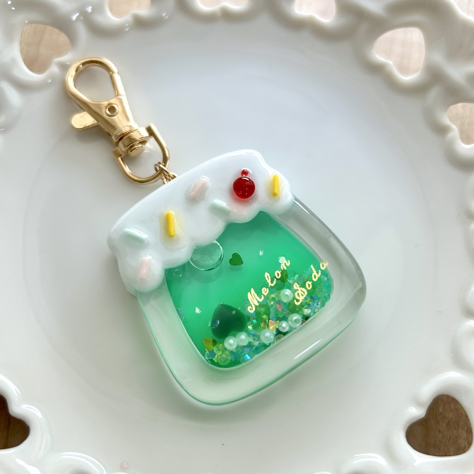 推し色くまちゃん くま クマ レジンキーホルダー イニシャル