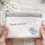 ｵｵｲﾇﾉﾌｸﾞﾘ刺繍 «お薬・エチケットポーチ» *ミニポーチ  *フラットポーチ  *バッグ内の整頓に*スモーキーグリーン