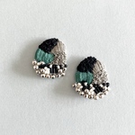 black×silver刺繍ピアス/イヤリング
