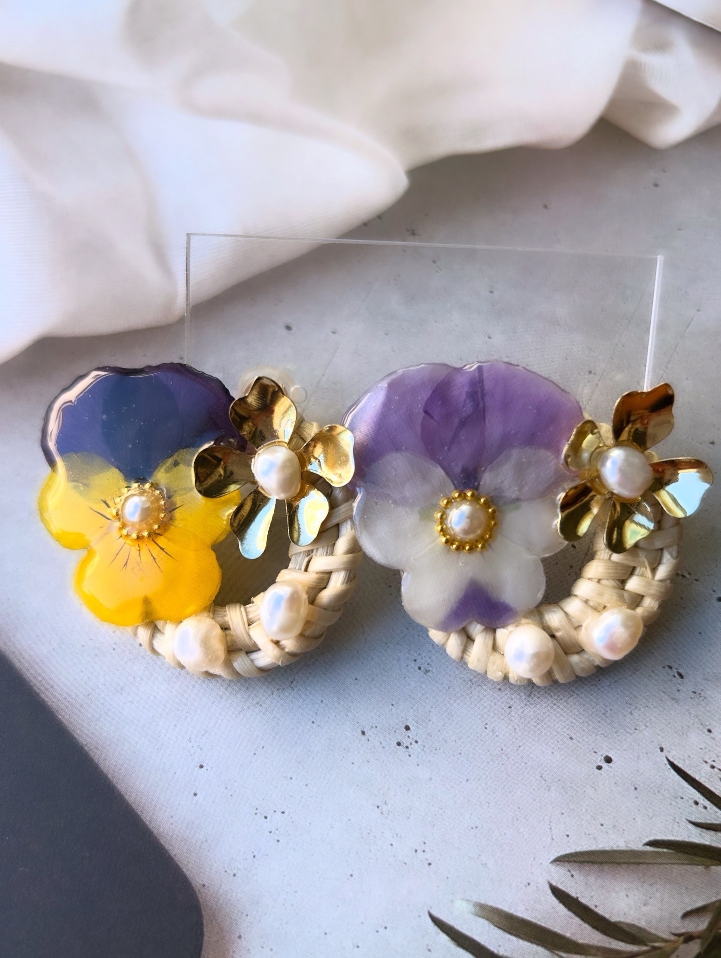 ビオラピアス❁¨̮ ビオラ - ピアスの人気通販 | minne 国内最大級のハンドメイド