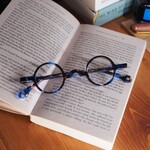 文豪の小さな丸眼鏡｜蒼マーブル｜老眼鏡・近視用・乱視用・遠近両用・サングラスとして作成OK