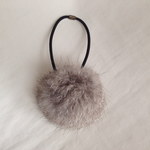 ふわふわファーのヘアアクセ