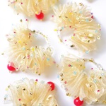 《pleats series》　beige 　両耳用１ペア　ピアス/イヤリング