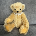 パールイエローのテディベア　　24cm