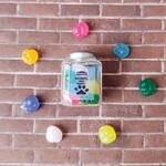 ミニチュア  シンプル　カラフル肉球グミが入ったガラスポット