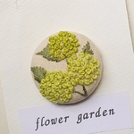 刺繍くるみボタン(ヘアゴム/ブローチ)紫陽花