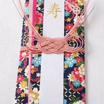 紺色友禅和紙とピンクの差し色の可愛いご祝儀袋