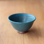 ターコイズブルーのぐい呑み／煎茶・中国茶・小鉢にも　青　ブルーグリーン　酒器　茶器