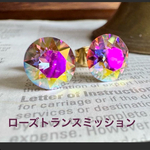 スワロフスキー・クリスタル®︎   ローズトランスミッション　ピアス　8mm     大粒　オーロラ　偏光　虹　七色　　　　　　　　　　　　　ピンク　ローズ　薔薇　バラ　花