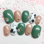 RUNA♪モスグリーンモノクロフラワーネイルチップ