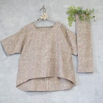 [50%OFF 6000円→3000円]大島紬 着物リメイク｜ブラウス＋ストール付き（ローズベージュ 花文様）🌸夏物処分セール開催中🌸