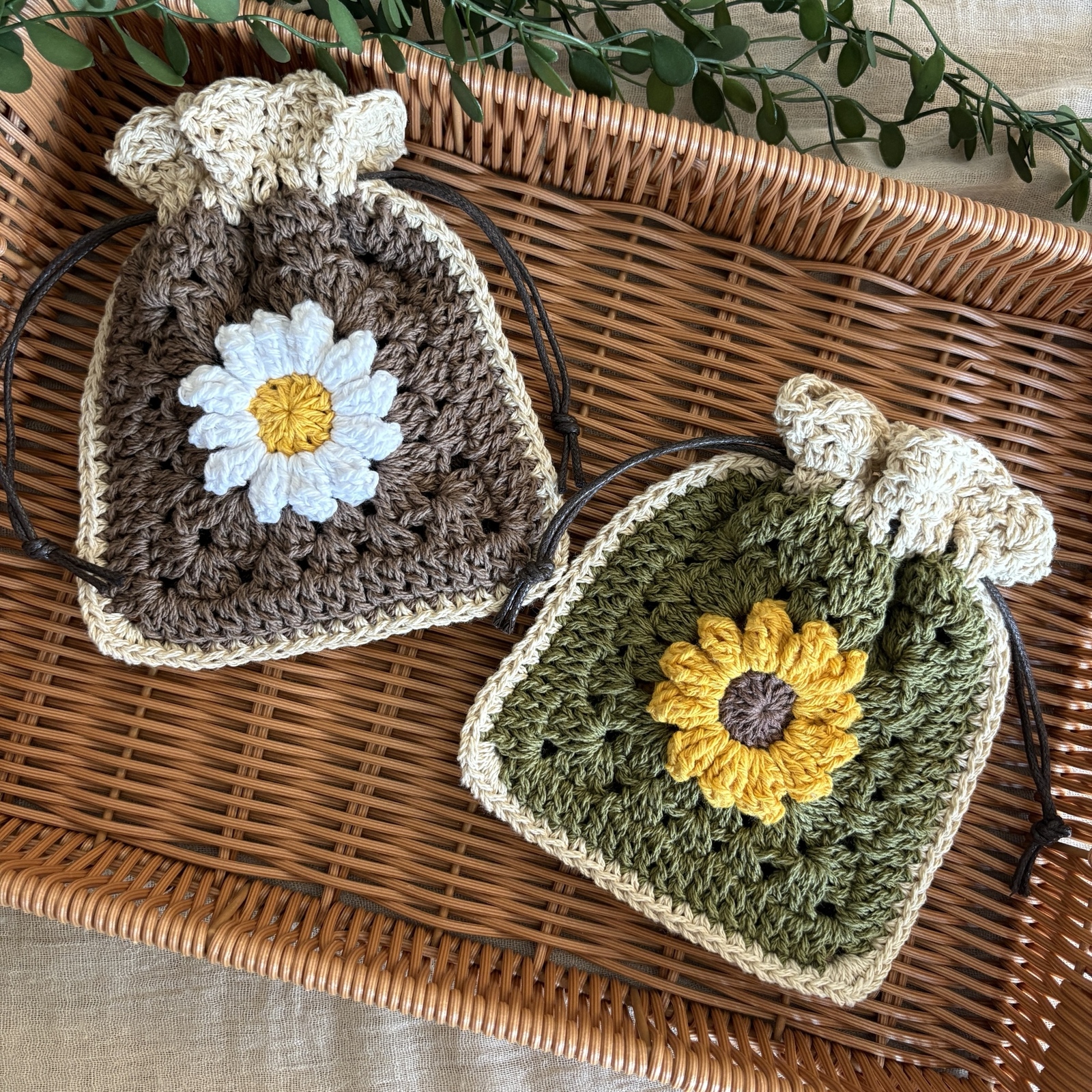 いちご ヘアクリップ ヘアピン ぱっちんピン 手編み かぎ針編み ベビー