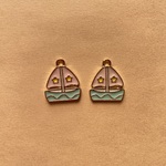 ヨットのチャーム（ゴールド/2個/15×16mm）