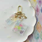 KOHAKUTO BEAR♡ベア　シャカシャカ　キーホルダー　レジン　アニマル　スイーツ　プレゼント　ミニチュア　フェイクスイーツ　ゆめかわ　琥珀糖　くま　マルチカラー　こはく糖　宝石箱　パステル