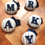 刺繍 イニシャルブローチ バッチ