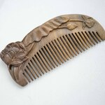 天然木の櫛 紫檀 彫りくし　木製