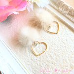 ミンクファーとゆらゆらハートフープピアス