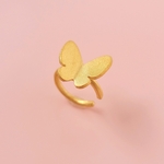 耳にとまる蝶のイヤーカフ＊ゆったりタイプ(金具２種類ご用意しています)＊ちょうちょ バタフライ＊ギフトやプレゼントにも好評