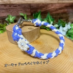 ハンドストラップ 四つ編みflower パラコード　オーキッド×パパイヤホイップ