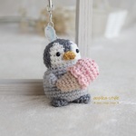 子ペンギンさんといちごアイス＊あみぐるみストラップ