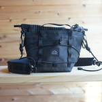 【特集掲載】ECOPAK ブラック ちびちびハイカーサコッシュ・XS｜登山・キャンプ・アウトドア・ショルダーバッグ・ミニバッグ・トート・サコッシュ・防水