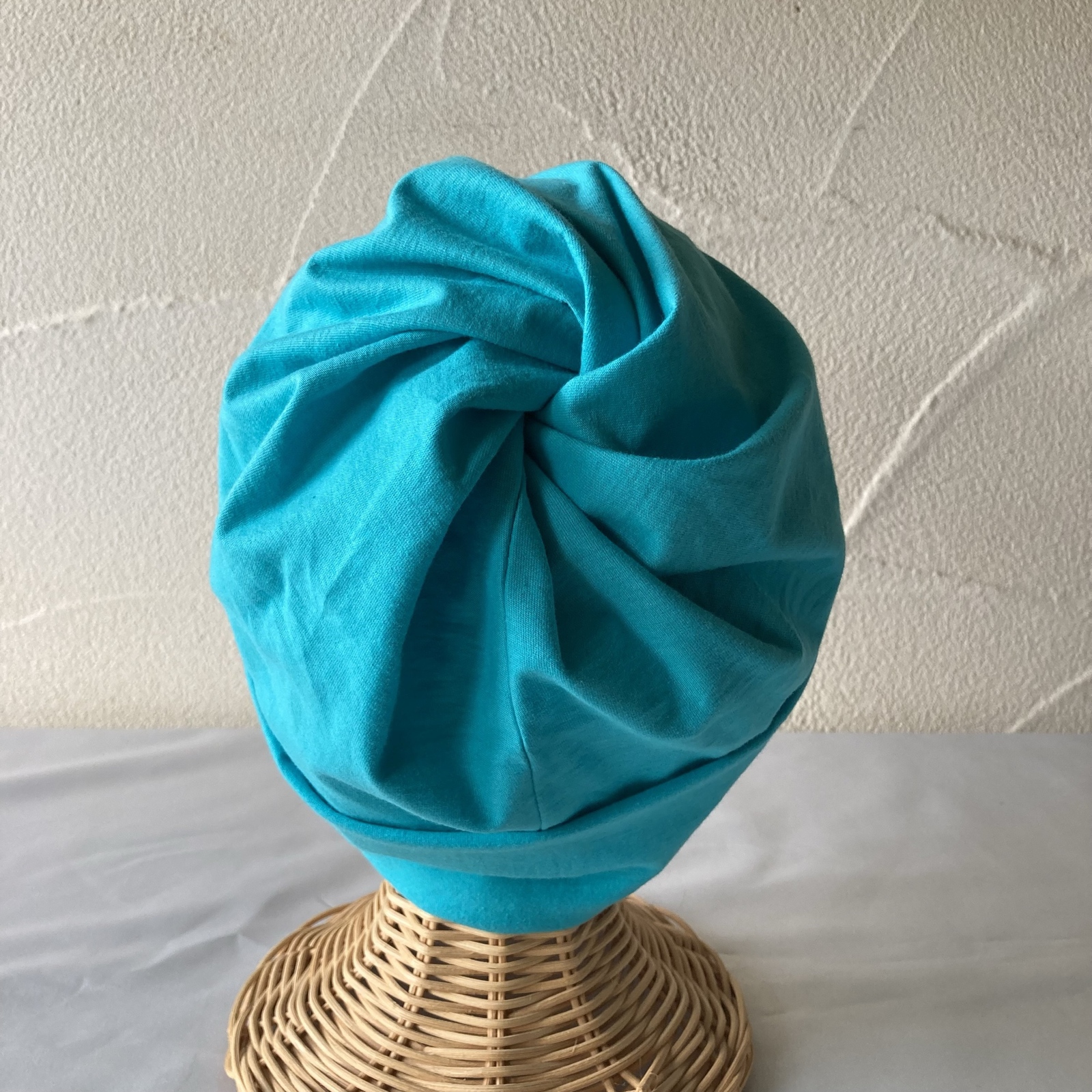 着物リメイク 夏生地 赤系 ぐるぐる渦巻きキャップ ビーニー