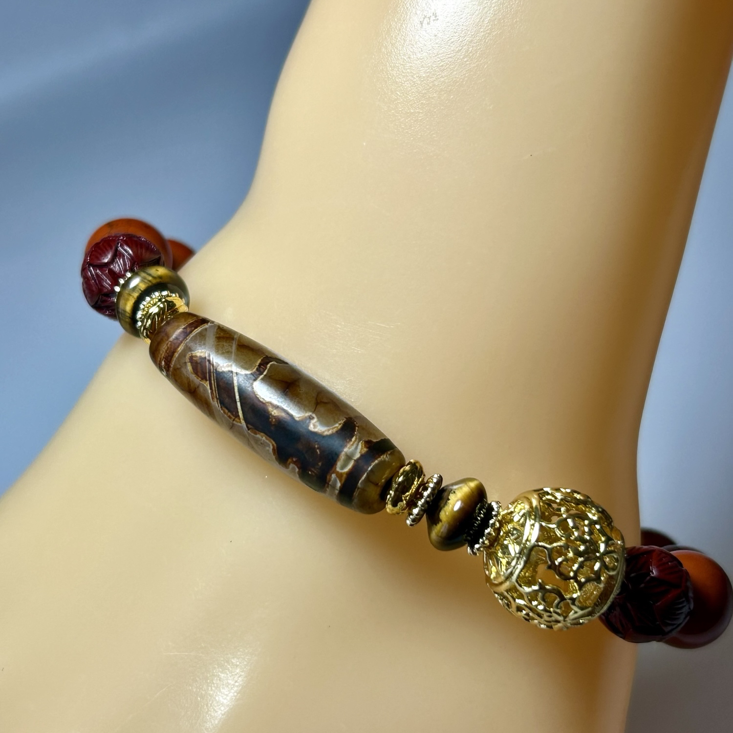 超希少✨周りの人も開運！ドラゴンライン 逆さ双観音天珠 回紋珠 南紅