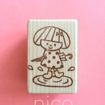 nico＊消しゴムはんこ＊雨の日の女の子
