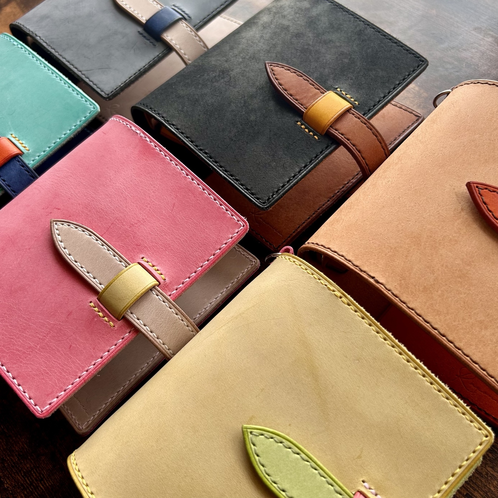 M5スクエア】鮮やかなM5スクエアシステム手帳 - Raponte Leather